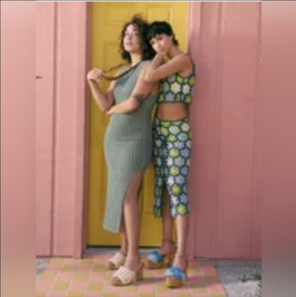 Sam & Libby Women's Cassandra Puffy Platform Sandal,Blue Various Sz - Picture 9 of 9